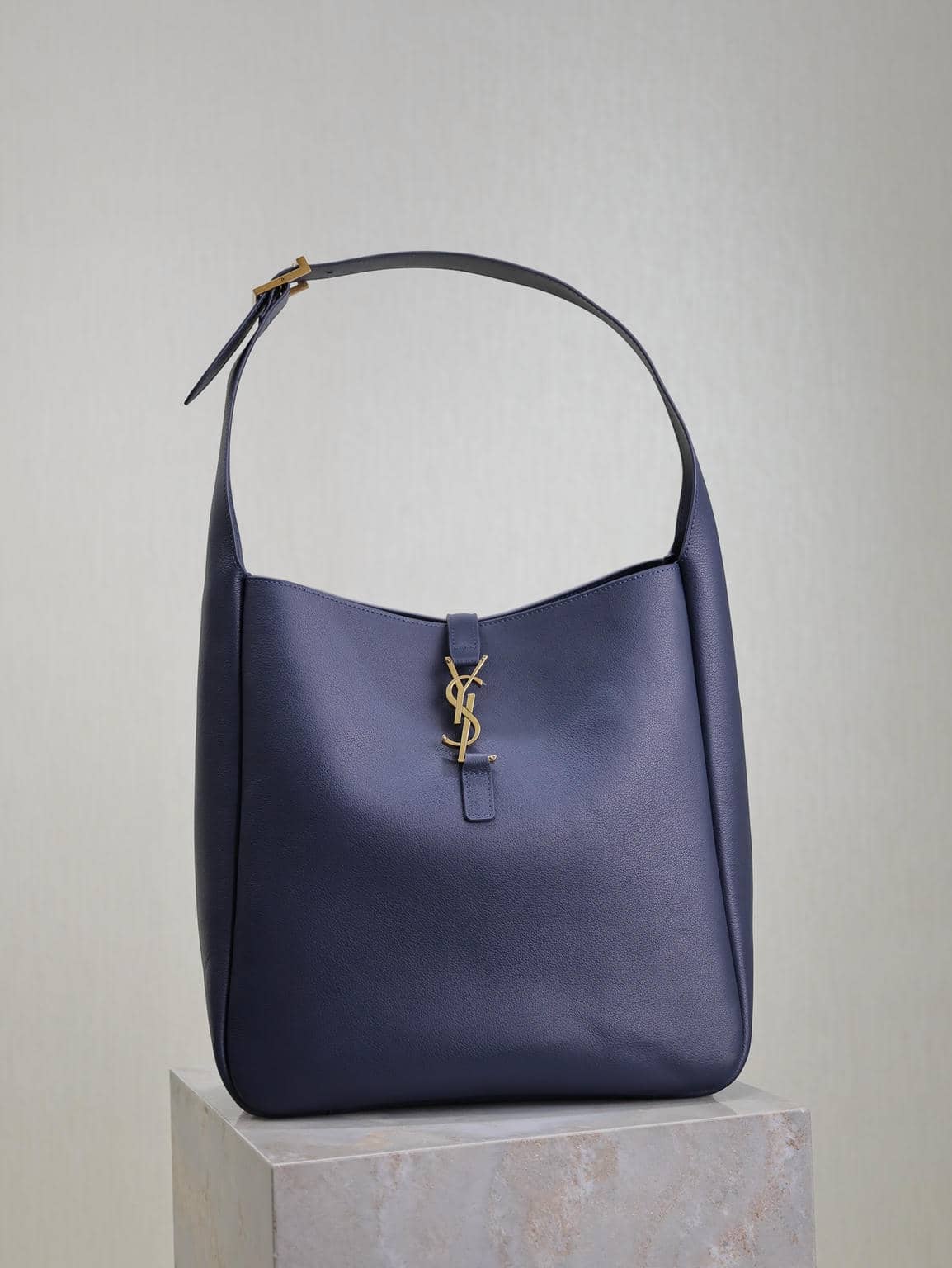 Handbag 2-44